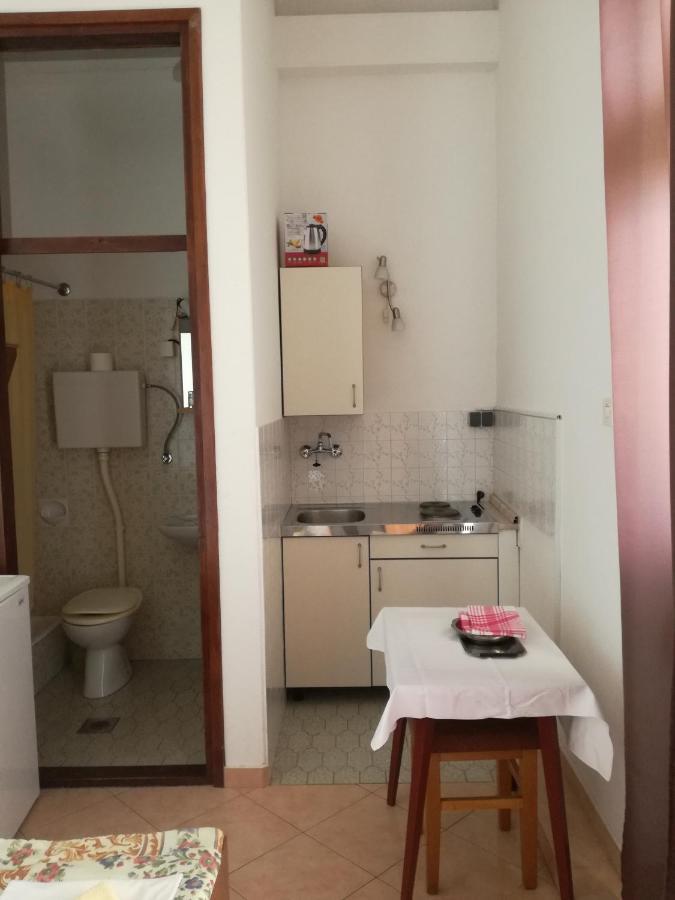 Apartmani Ana Novi V. - Studio Novi Vinodolski Zewnętrze zdjęcie