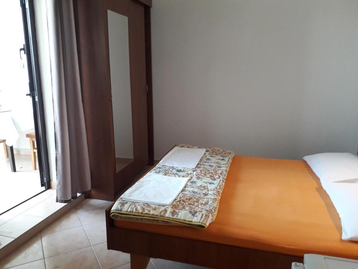 Apartmani Ana Novi V. - Studio Novi Vinodolski Zewnętrze zdjęcie
