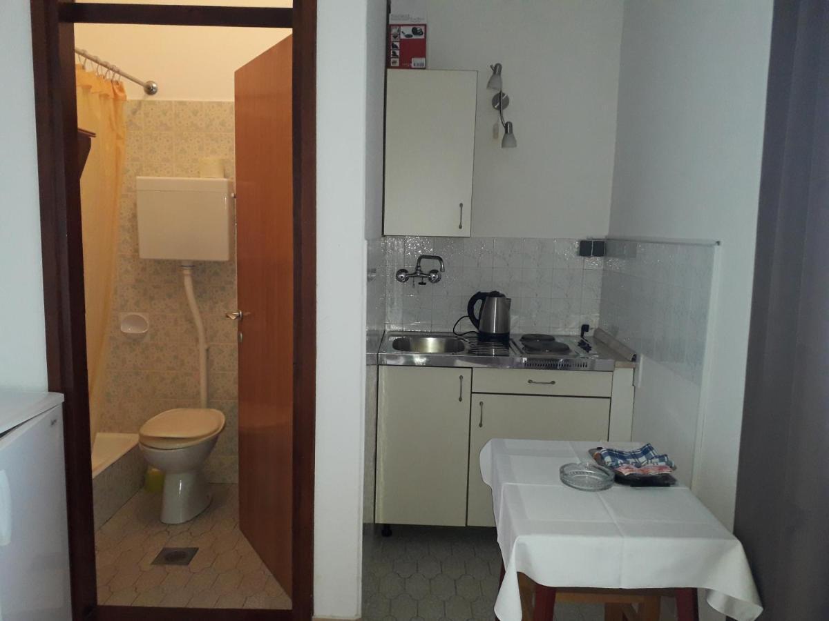 Apartmani Ana Novi V. - Studio Novi Vinodolski Zewnętrze zdjęcie