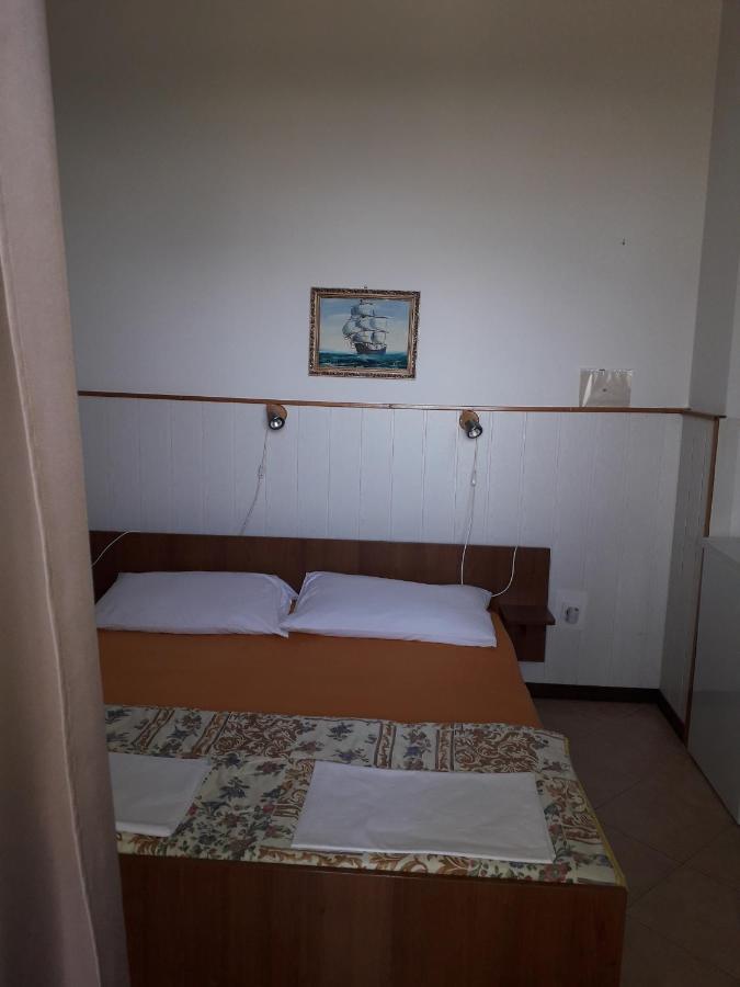 Apartmani Ana Novi V. - Studio Novi Vinodolski Zewnętrze zdjęcie